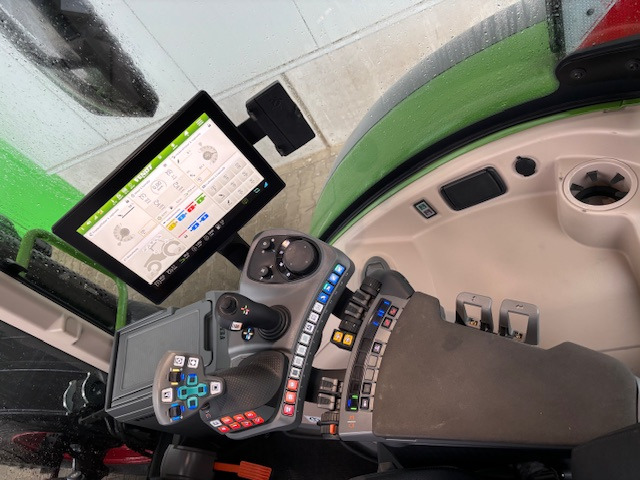 Fendt 618 Vario Power Setting2 - Τρακτέρ: φωτογραφία 4 Fendt 618 Vario Power Setting2 - Τρακτέρ: φωτογραφία 4