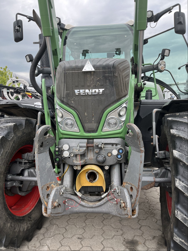 Fendt 716 Vario S4 - Τρακτέρ: φωτογραφία 5 Fendt 716 Vario S4 - Τρακτέρ: φωτογραφία 5