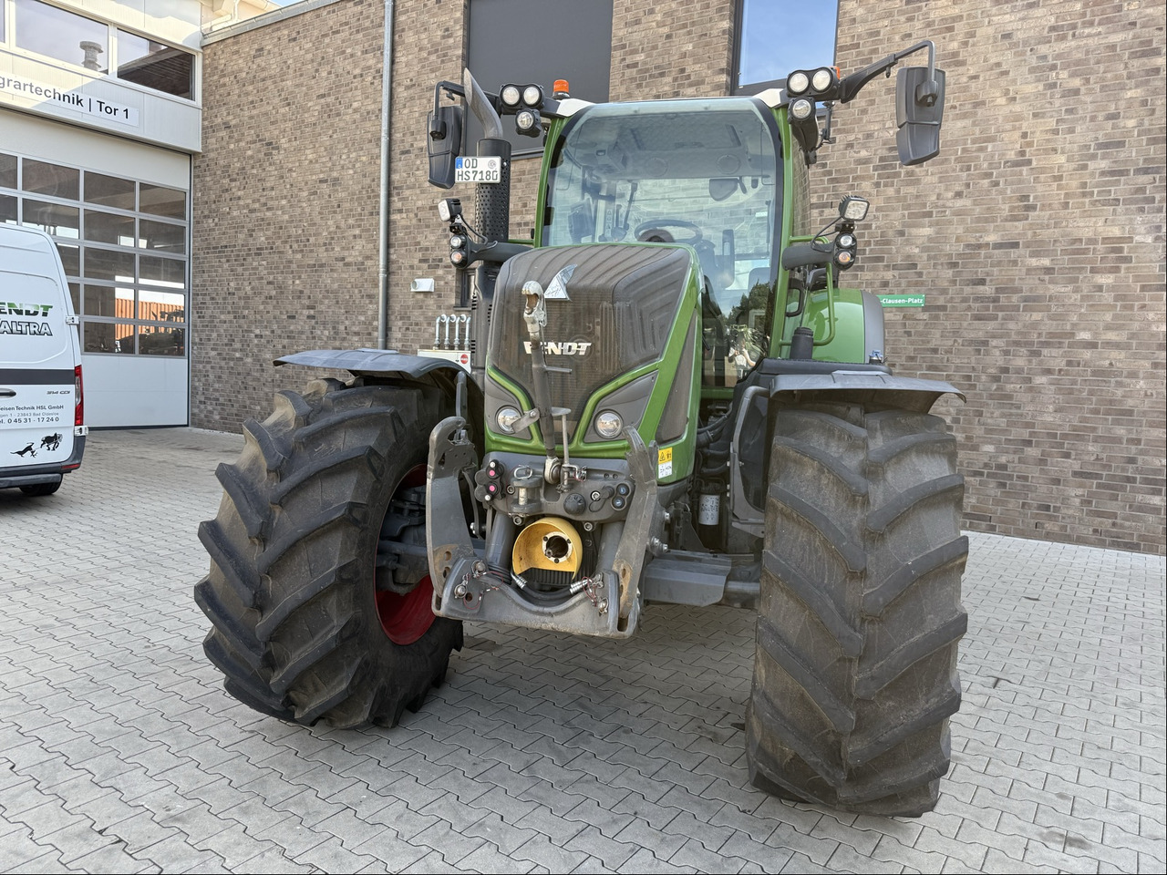 Fendt 718 Vario Gen6 PowerPlus - Τρακτέρ: φωτογραφία 4 Fendt 718 Vario Gen6 PowerPlus - Τρακτέρ: φωτογραφία 4