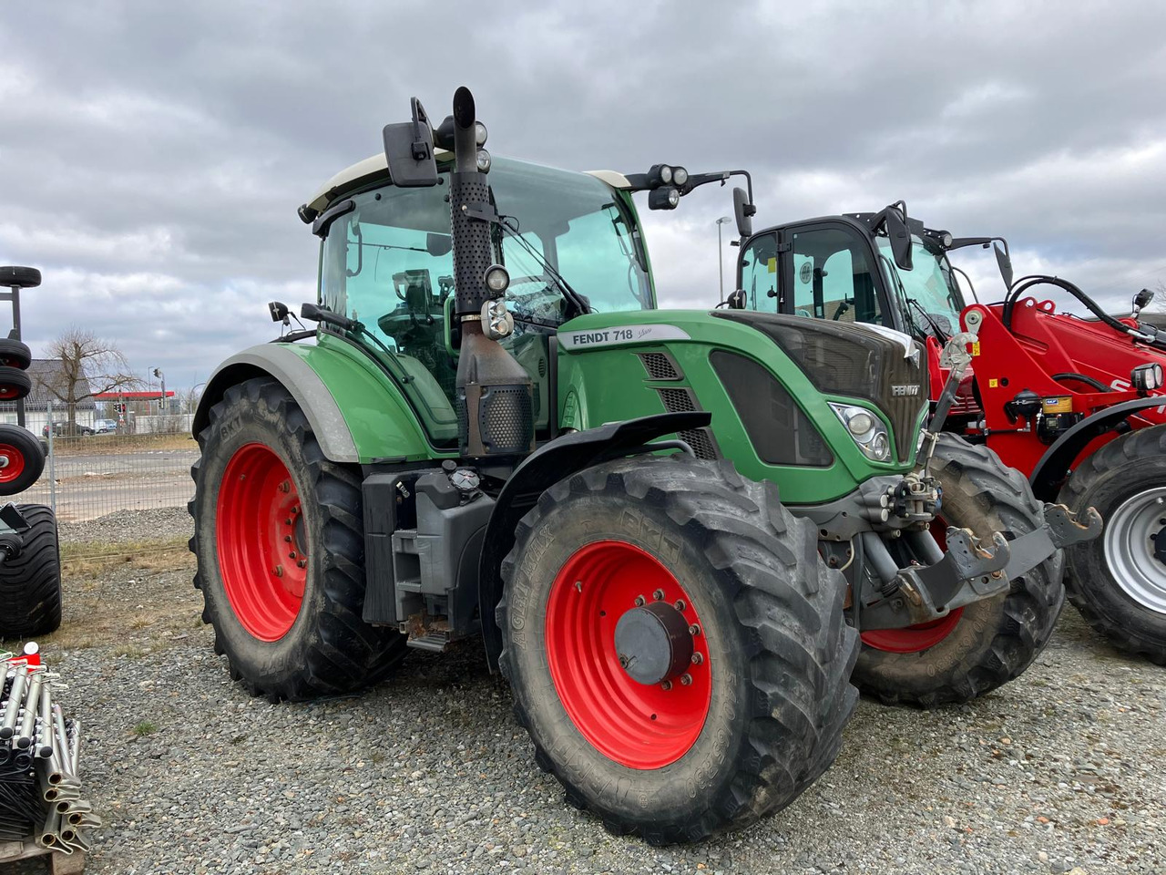 Fendt 718 Vario Profi - Τρακτέρ: φωτογραφία 1 Fendt 718 Vario Profi - Τρακτέρ: φωτογραφία 1