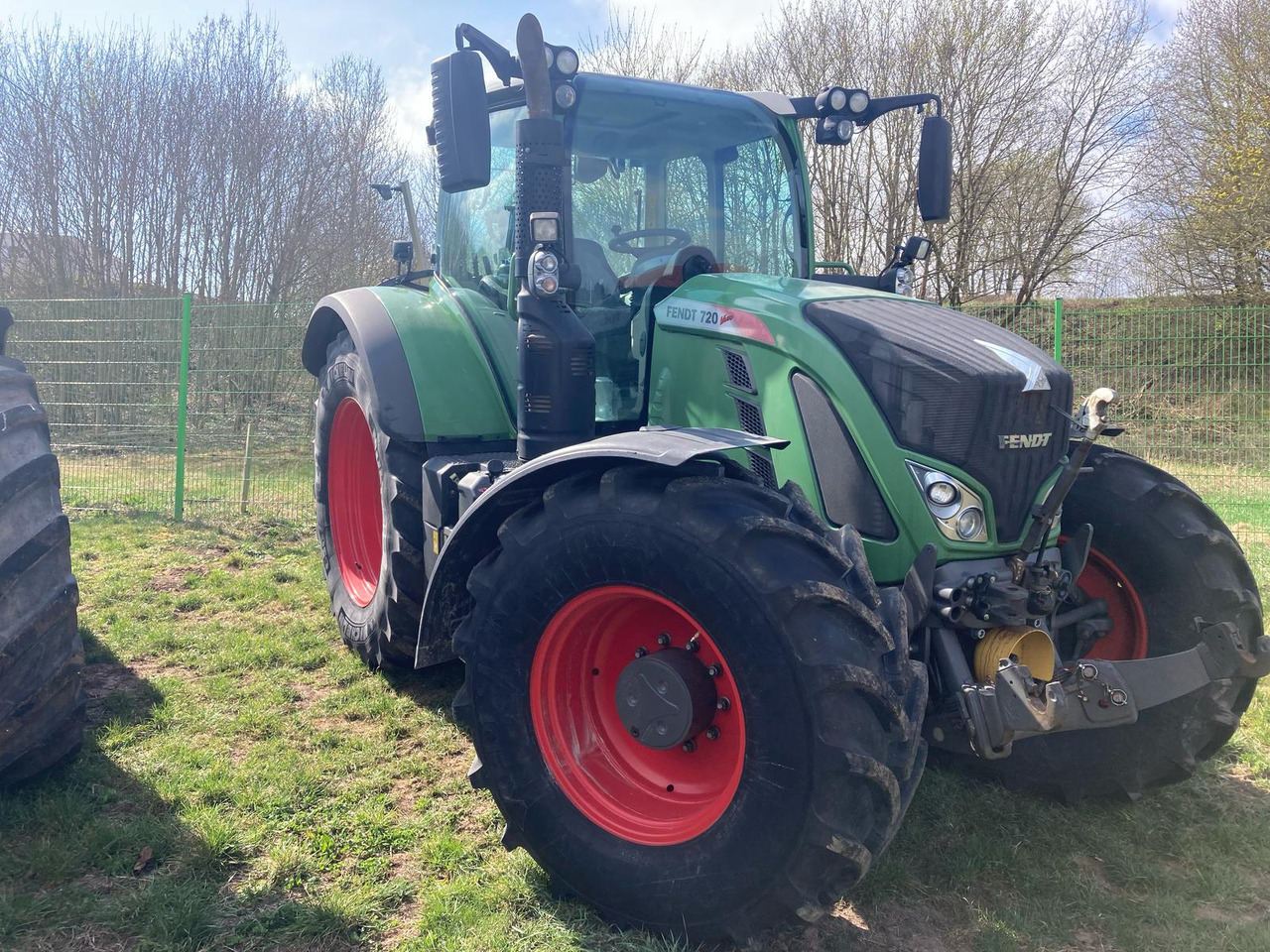 Fendt 720 Vario S4 ProfiPlus - Τρακτέρ: φωτογραφία 5 Fendt 720 Vario S4 ProfiPlus - Τρακτέρ: φωτογραφία 5