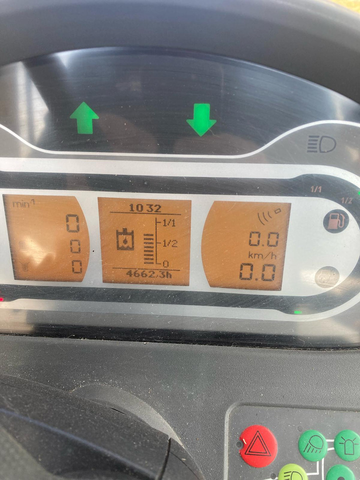 Fendt 720 Vario S4 ProfiPlus - Τρακτέρ: φωτογραφία 2 Fendt 720 Vario S4 ProfiPlus - Τρακτέρ: φωτογραφία 2