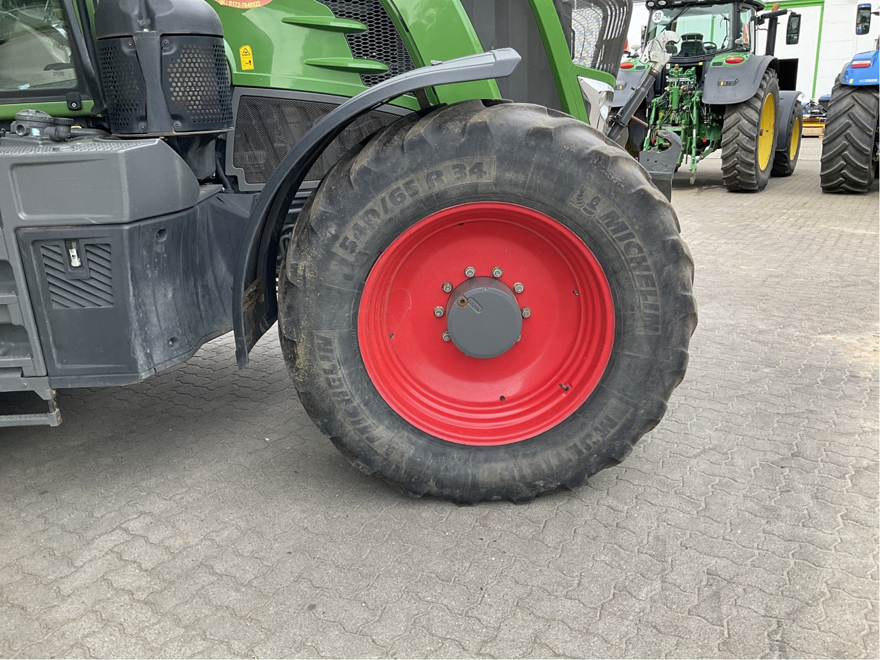 Fendt 826 Vario S4 - Τρακτέρ: φωτογραφία 4 Fendt 826 Vario S4 - Τρακτέρ: φωτογραφία 4