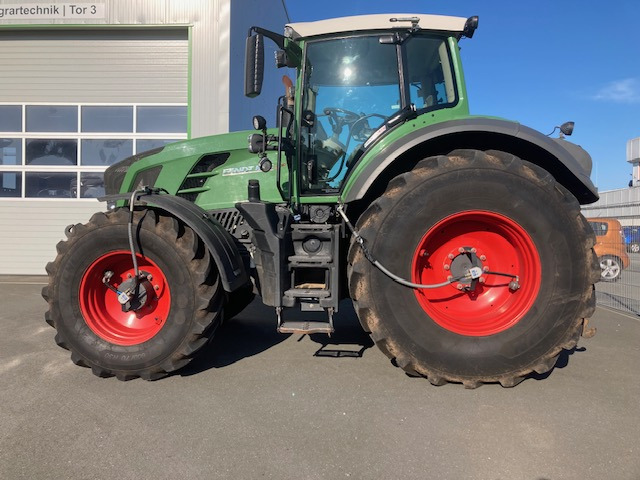 Fendt 826 Vario SCR ProfiPlus - Τρακτέρ: φωτογραφία 1 Fendt 826 Vario SCR ProfiPlus - Τρακτέρ: φωτογραφία 1