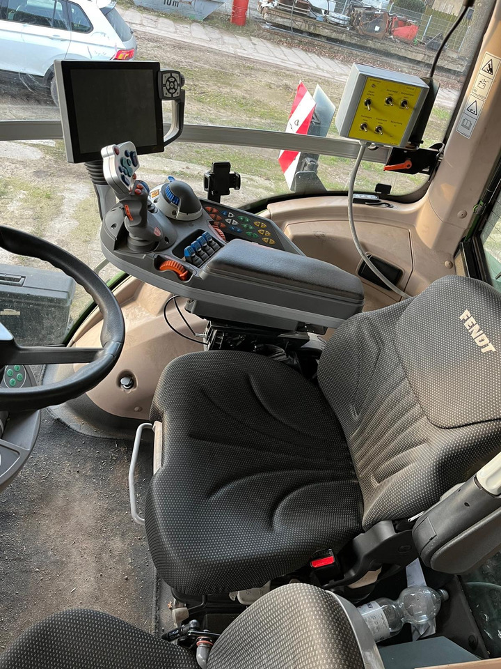 Fendt 828 Vario S4 ProfiPlus FL - Τρακτέρ: φωτογραφία 3 Fendt 828 Vario S4 ProfiPlus FL - Τρακτέρ: φωτογραφία 3