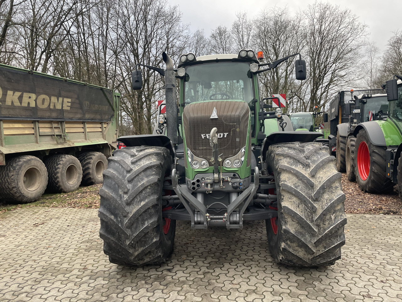 Fendt 927 Vario - Τρακτέρ: φωτογραφία 4 Fendt 927 Vario - Τρακτέρ: φωτογραφία 4