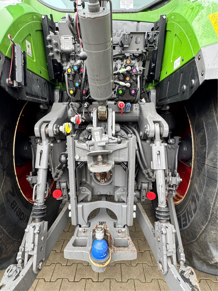 Fendt 933 Vario Gen6 Profi Plus - Τρακτέρ: φωτογραφία 4 Fendt 933 Vario Gen6 Profi Plus - Τρακτέρ: φωτογραφία 4