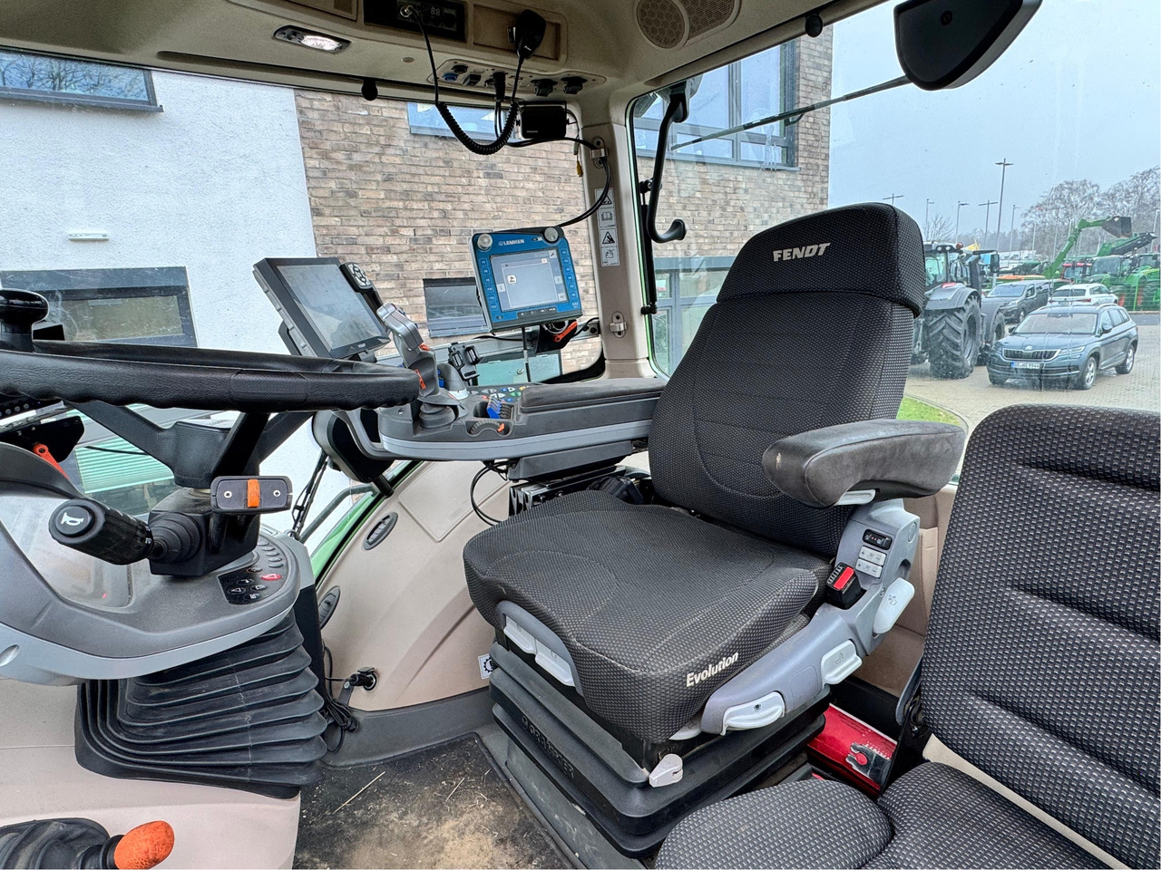 Fendt 933 Vario Gen6 Profi Plus - Τρακτέρ: φωτογραφία 3 Fendt 933 Vario Gen6 Profi Plus - Τρακτέρ: φωτογραφία 3