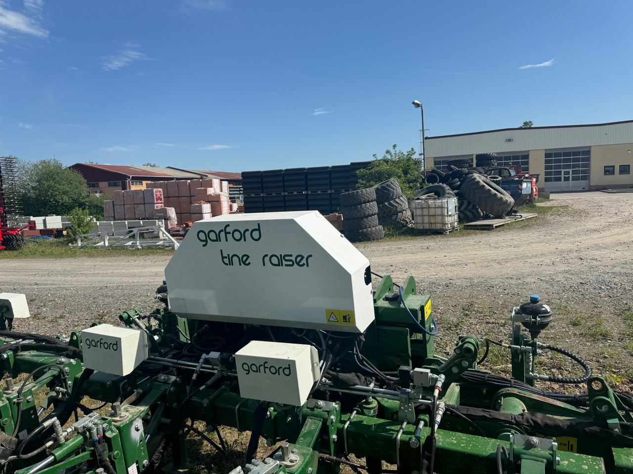Garford Robocrop Guided Hoe - Θεριζοαλωνιστική μηχανή τεύτλων: φωτογραφία 2 Garford Robocrop Guided Hoe - Θεριζοαλωνιστική μηχανή τεύτλων: φωτογραφία 2
