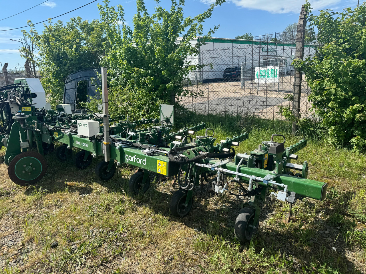 Garford Robocrop Guided Hoe - Θεριζοαλωνιστική μηχανή τεύτλων: φωτογραφία 1 Garford Robocrop Guided Hoe - Θεριζοαλωνιστική μηχανή τεύτλων: φωτογραφία 1