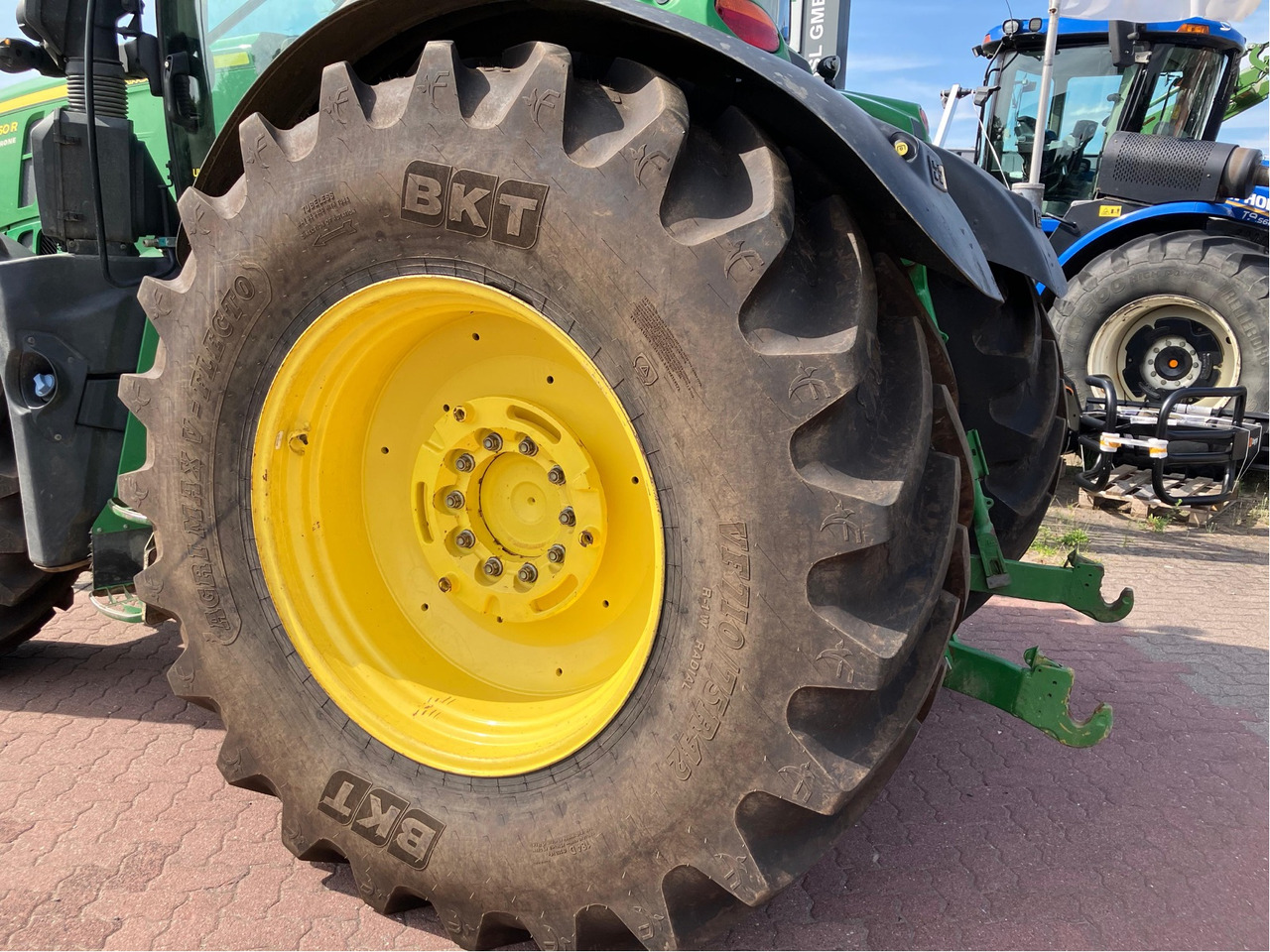 John Deere 6250 R - Τρακτέρ: φωτογραφία 5 John Deere 6250 R - Τρακτέρ: φωτογραφία 5