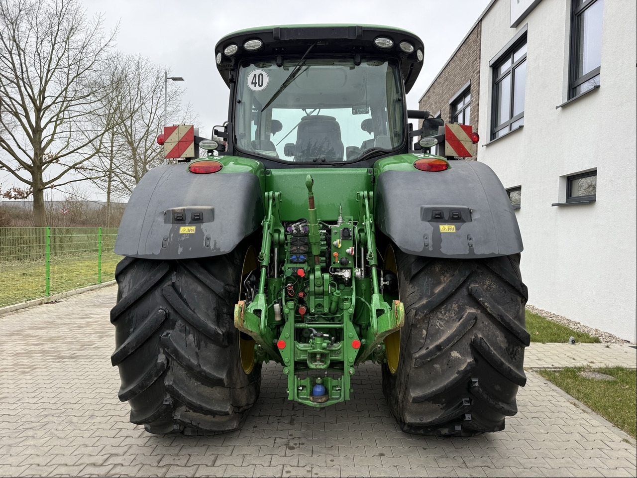 John Deere 8370 R - Τρακτέρ: φωτογραφία 2 John Deere 8370 R - Τρακτέρ: φωτογραφία 2