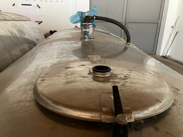 Kühltank 3000 L - Μηχανηματα κτηνοτροφιασ: φωτογραφία 5 Kühltank 3000 L - Μηχανηματα κτηνοτροφιασ: φωτογραφία 5