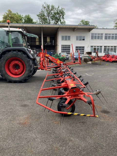 Kuhn Heuwender GF 10803 - Χορτοσυλλέκτης: φωτογραφία 2 Kuhn Heuwender GF 10803 - Χορτοσυλλέκτης: φωτογραφία 2