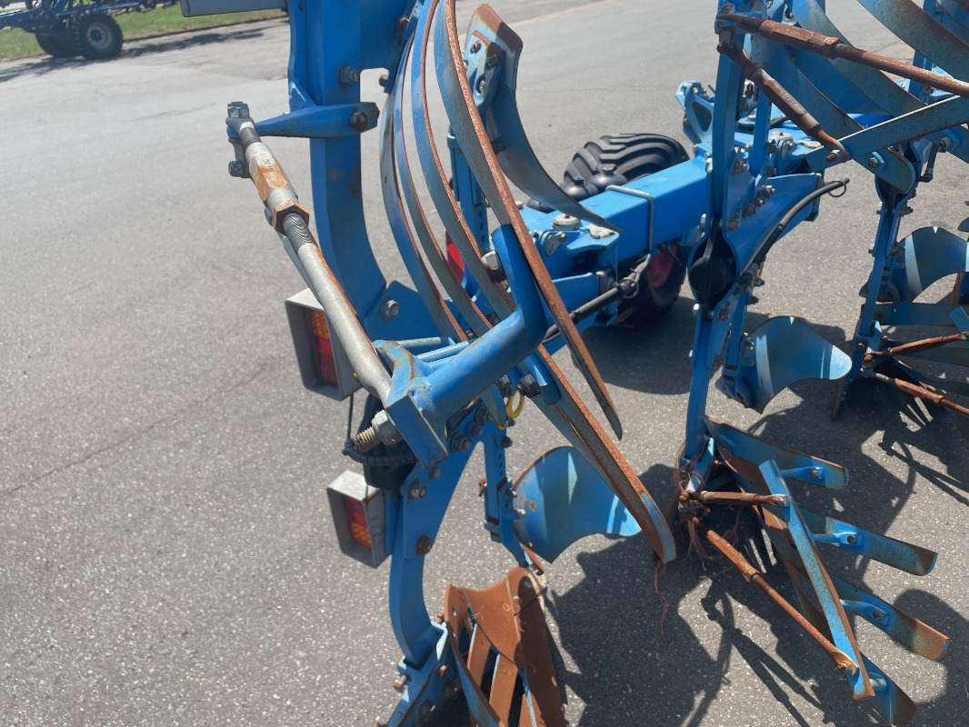 Lemken Juwel 10 - Άροτρο: φωτογραφία 3 Lemken Juwel 10 - Άροτρο: φωτογραφία 3