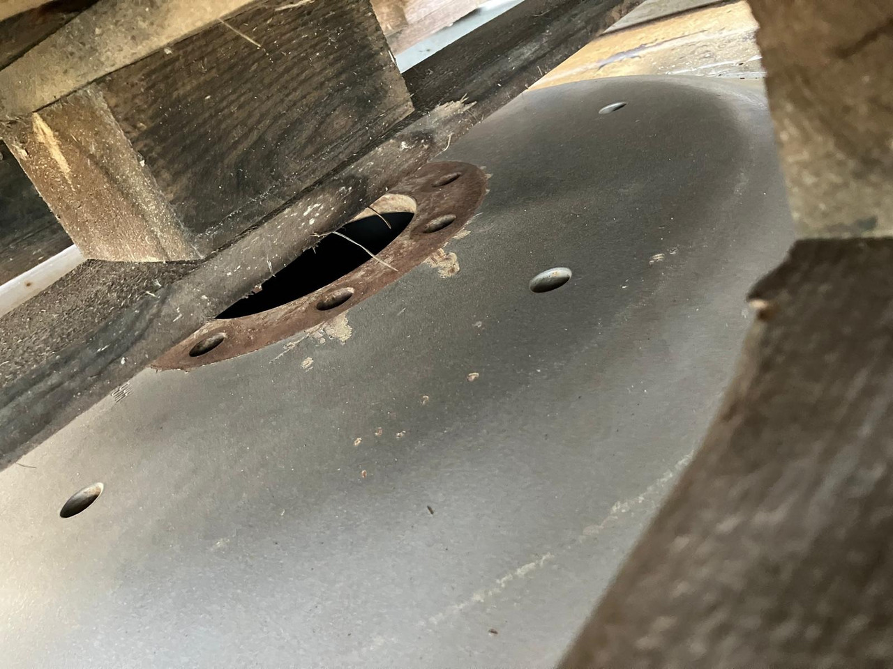 Massey Ferguson 340/95R48 320/95R32 Continental - Ελαστικά και ζάντες: φωτογραφία 2 Massey Ferguson 340/95R48 320/95R32 Continental - Ελαστικά και ζάντες: φωτογραφία 2