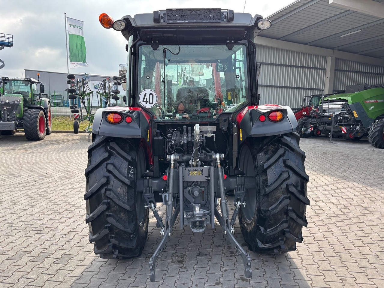 Τρακτέρ Massey Ferguson 4708 M Cab: φωτογραφία 6