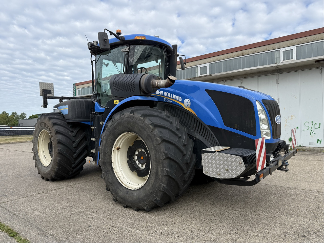 New Holland T9.560 - Τρακτέρ: φωτογραφία 1 New Holland T9.560 - Τρακτέρ: φωτογραφία 1