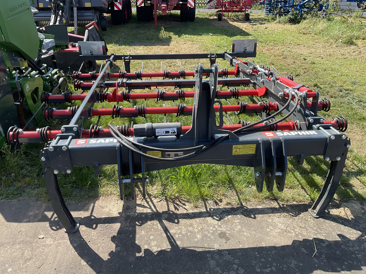 Saphir Strohstriegel Clear Star 300 - Σβάρνα: φωτογραφία 4 Saphir Strohstriegel Clear Star 300 - Σβάρνα: φωτογραφία 4