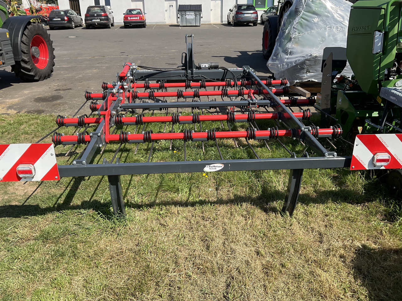 Saphir Strohstriegel Clear Star 300 - Σβάρνα: φωτογραφία 3 Saphir Strohstriegel Clear Star 300 - Σβάρνα: φωτογραφία 3