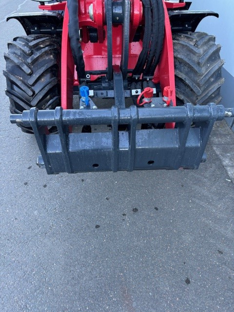 Schäffer Radlader 5680 Z - Ελαστιχοφόρος φορτωτής: φωτογραφία 2 Schäffer Radlader 5680 Z - Ελαστιχοφόρος φορτωτής: φωτογραφία 2