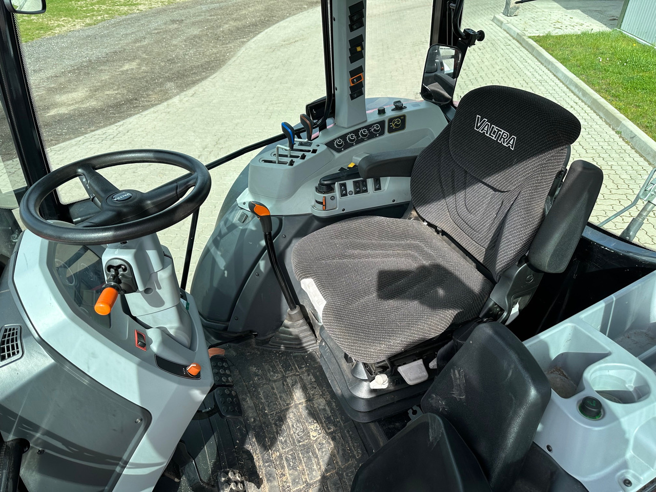Valtra A105 MH - Τρακτέρ: φωτογραφία 4 Valtra A105 MH - Τρακτέρ: φωτογραφία 4