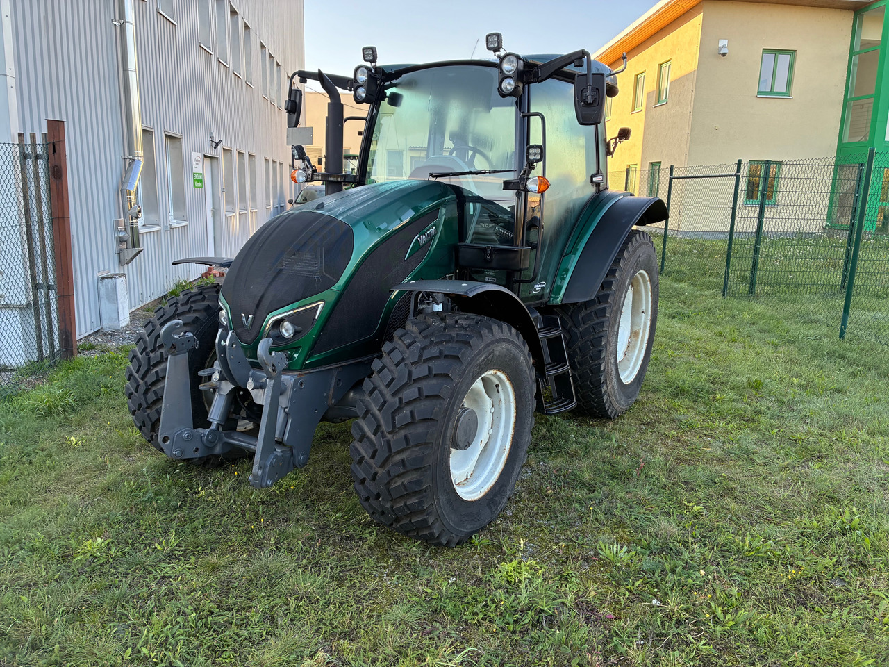 Valtra A114MH4 AC 71.5 - Τρακτέρ: φωτογραφία 1 Valtra A114MH4 AC 71.5 - Τρακτέρ: φωτογραφία 1