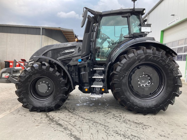 Valtra Q 265 - Τρακτέρ: φωτογραφία 1 Valtra Q 265 - Τρακτέρ: φωτογραφία 1