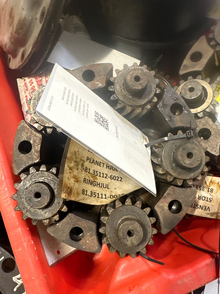 MAN PLANET GEAR RIGHT SIDE 81.35112-6022 - Μετάδοσης κίνησης για Φορτηγό: φωτογραφία 1 MAN PLANET GEAR RIGHT SIDE 81.35112-6022 - Μετάδοσης κίνησης για Φορτηγό: φωτογραφία 1