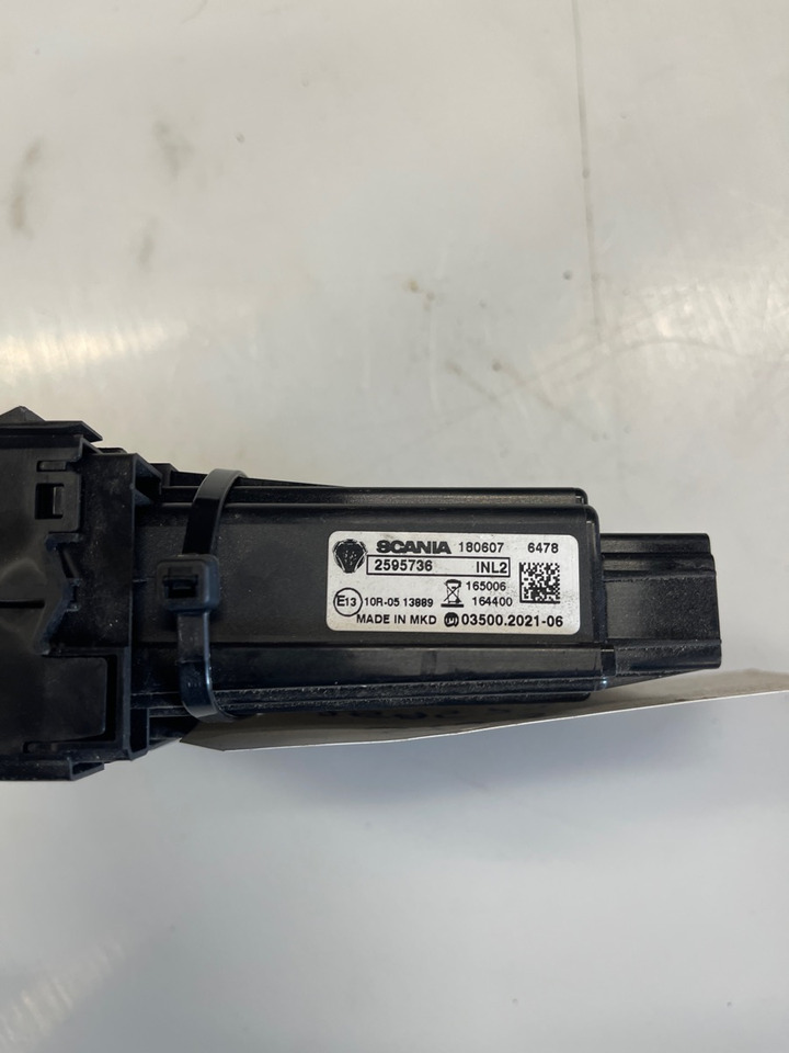SCANIA CONTRTOL PANEL 2595736 - Ταμπλό αυτοκινήτου για Φορτηγό: φωτογραφία 2 SCANIA CONTRTOL PANEL 2595736 - Ταμπλό αυτοκινήτου για Φορτηγό: φωτογραφία 2