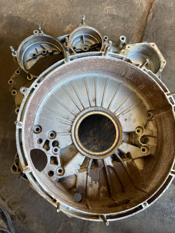 SCANIA FLYWHEEL HOUSE 2735018 - Κινητήρας και ανταλλακτικά για Φορτηγό: φωτογραφία 1 SCANIA FLYWHEEL HOUSE 2735018 - Κινητήρας και ανταλλακτικά για Φορτηγό: φωτογραφία 1