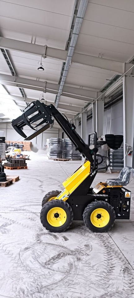 Tur Poland N520 Miniradlader Mini Hoflader Mini Lader - Φορτωτής πλάγιας ολίσθησης: φωτογραφία 3 Tur Poland N520 Miniradlader Mini Hoflader Mini Lader - Φορτωτής πλάγιας ολίσθησης: φωτογραφία 3