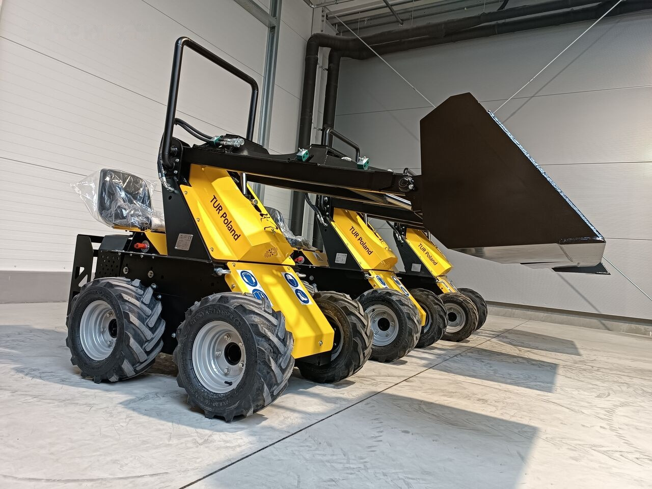 Tur Poland N520 Miniradlader Mini Hoflader Mini Lader - Φορτωτής πλάγιας ολίσθησης: φωτογραφία 1 Tur Poland N520 Miniradlader Mini Hoflader Mini Lader - Φορτωτής πλάγιας ολίσθησης: φωτογραφία 1