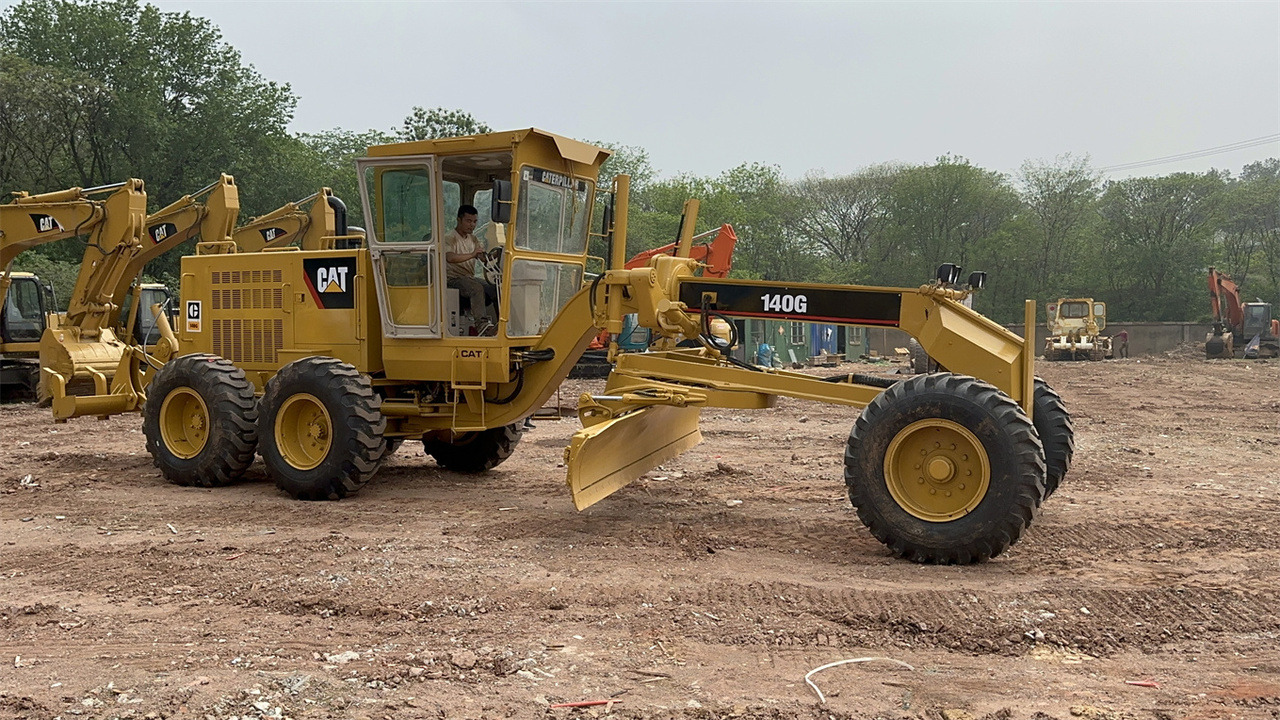 CATERPILLAR 140G - Γκρέιντερ: φωτογραφία 3 CATERPILLAR 140G - Γκρέιντερ: φωτογραφία 3