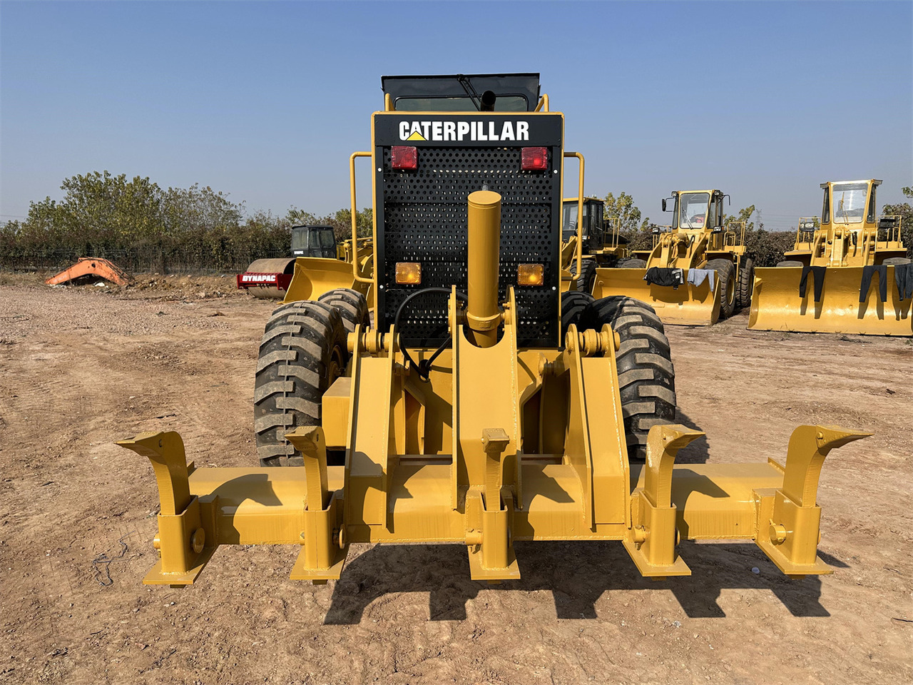 CATERPILLAR 140H - Γκρέιντερ: φωτογραφία 4 CATERPILLAR 140H - Γκρέιντερ: φωτογραφία 4