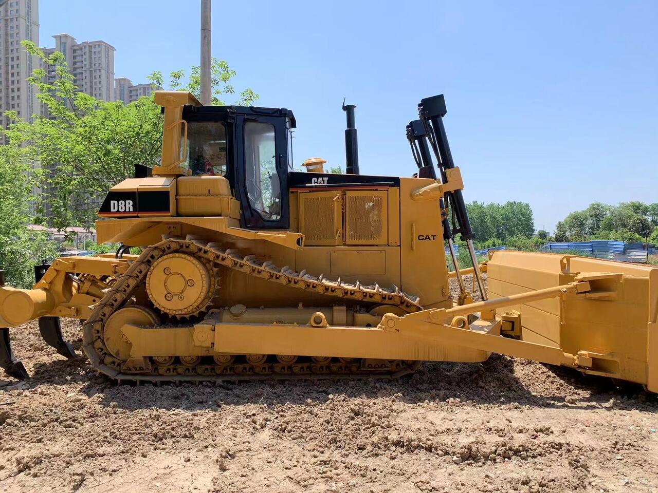 CATERPILLAR D8R - Μπουλντόζα: φωτογραφία 3 CATERPILLAR D8R - Μπουλντόζα: φωτογραφία 3