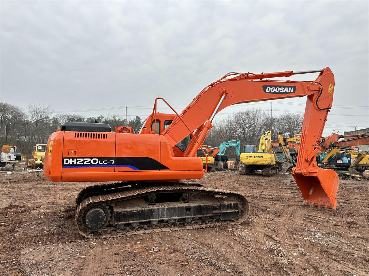 DOOSAN DH220 excavator - Ερπυστριοφόρος εκσκαφέας: φωτογραφία 1 DOOSAN DH220 excavator - Ερπυστριοφόρος εκσκαφέας: φωτογραφία 1