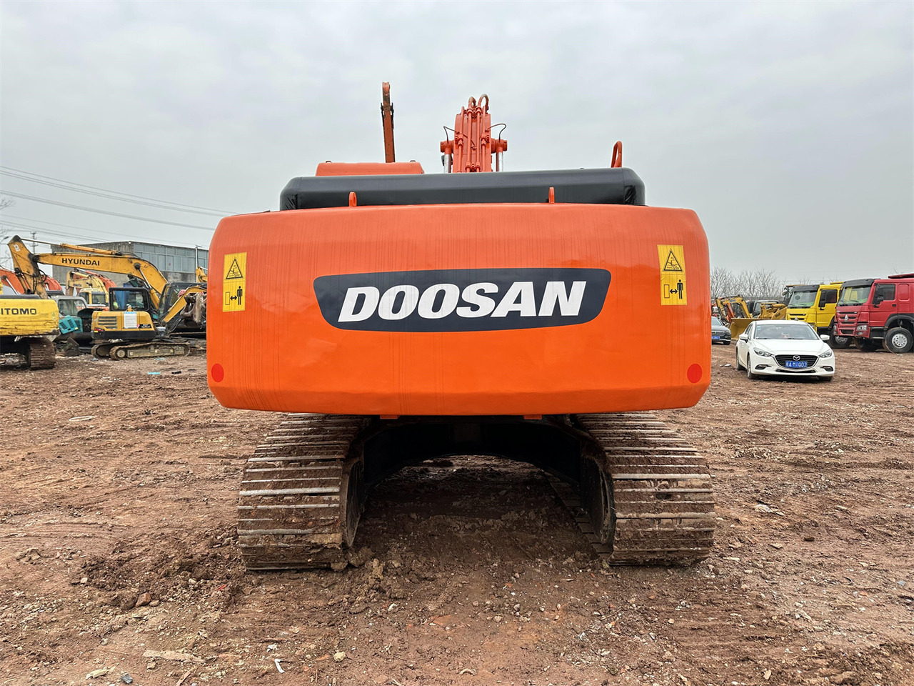 DOOSAN DH220 excavator - Ερπυστριοφόρος εκσκαφέας: φωτογραφία 5 DOOSAN DH220 excavator - Ερπυστριοφόρος εκσκαφέας: φωτογραφία 5