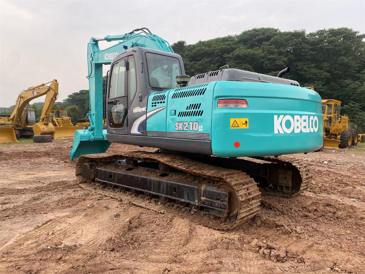 KOBELCO SK210LC-8 - Ερπυστριοφόρος εκσκαφέας: φωτογραφία 4 KOBELCO SK210LC-8 - Ερπυστριοφόρος εκσκαφέας: φωτογραφία 4