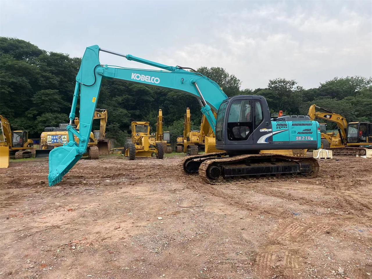 KOBELCO SK210LC-8 - Ερπυστριοφόρος εκσκαφέας: φωτογραφία 3 KOBELCO SK210LC-8 - Ερπυστριοφόρος εκσκαφέας: φωτογραφία 3
