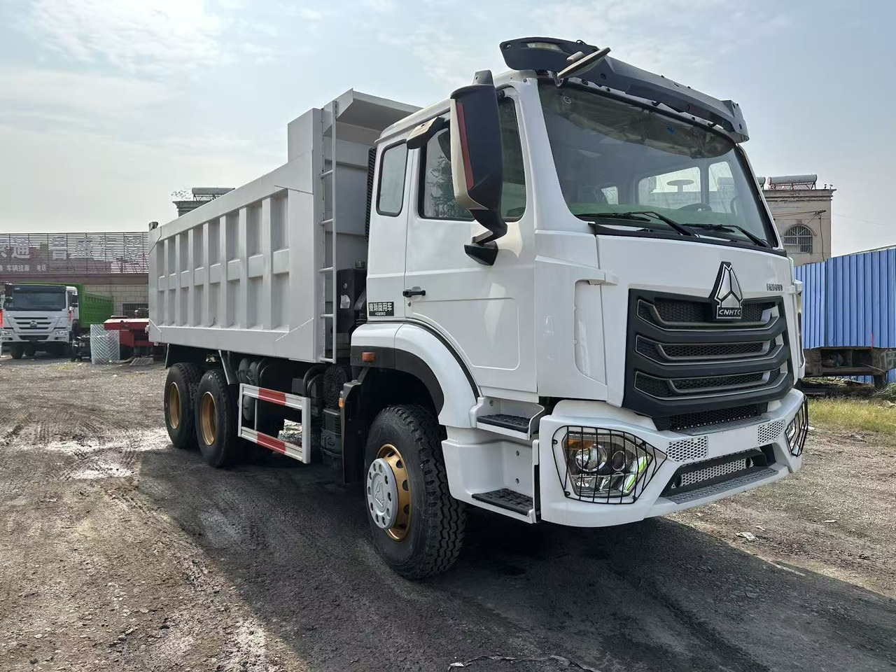 SINOTRUK HOHAN 400hp 6x4 tipper truck - Φορτηγό ανατρεπόμενο: φωτογραφία 1 SINOTRUK HOHAN 400hp 6x4 tipper truck - Φορτηγό ανατρεπόμενο: φωτογραφία 1
