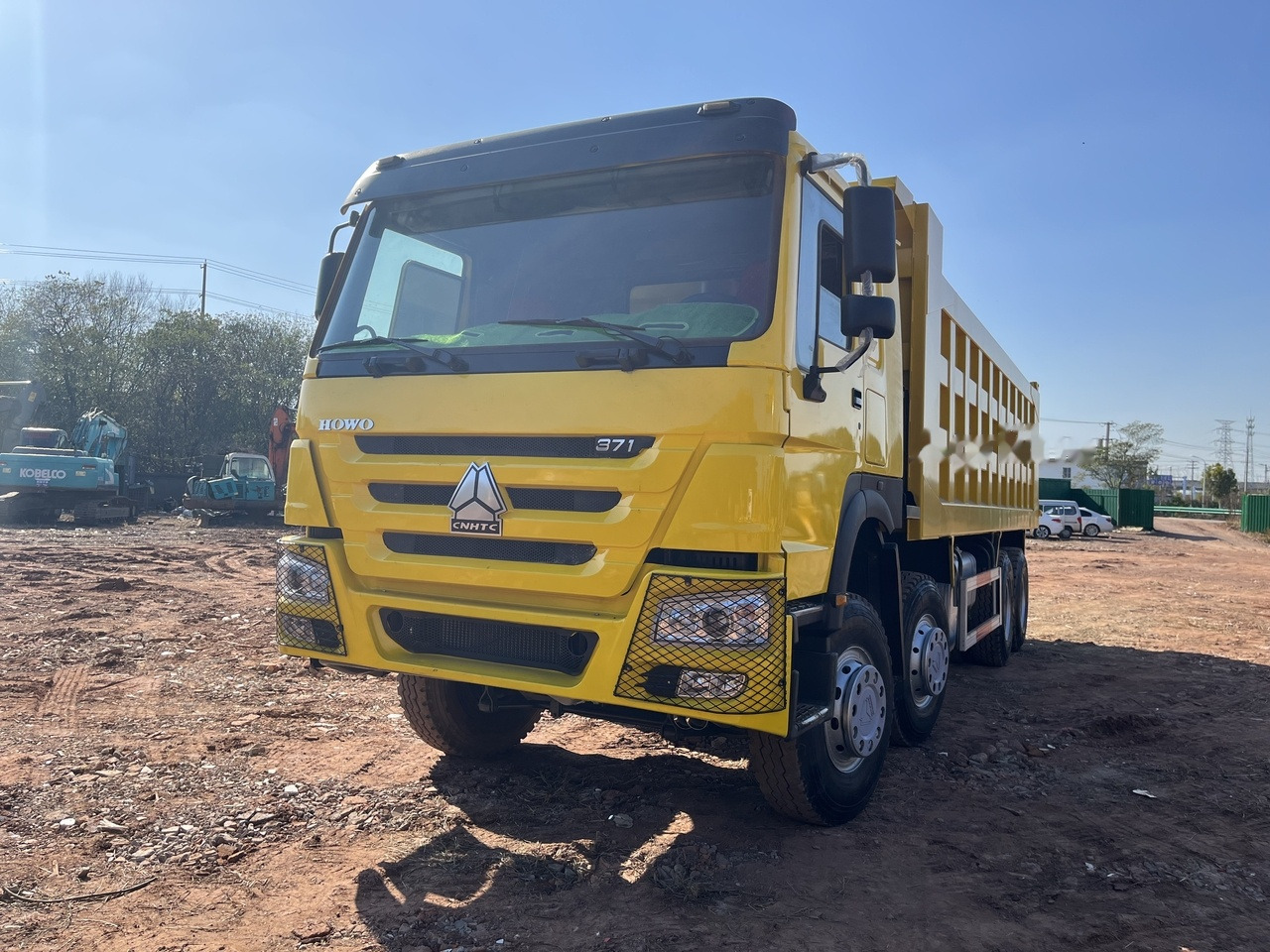 SINOTRUK HOWO 371 Dump Truck 8x4 - Φορτηγό ανατρεπόμενο: φωτογραφία 3 SINOTRUK HOWO 371 Dump Truck 8x4 - Φορτηγό ανατρεπόμενο: φωτογραφία 3
