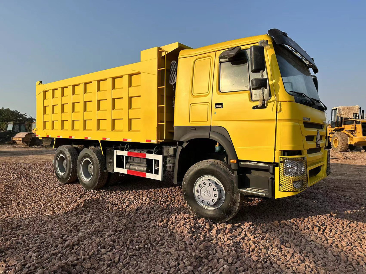 SINOTRUK HOWO 371 Dump Truck - Φορτηγό ανατρεπόμενο: φωτογραφία 3 SINOTRUK HOWO 371 Dump Truck - Φορτηγό ανατρεπόμενο: φωτογραφία 3
