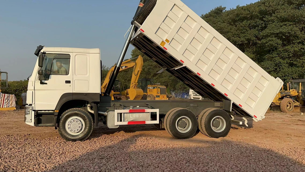 SINOTRUK HOWO 371hp 6x4 - Φορτηγό ανατρεπόμενο: φωτογραφία 5 SINOTRUK HOWO 371hp 6x4 - Φορτηγό ανατρεπόμενο: φωτογραφία 5