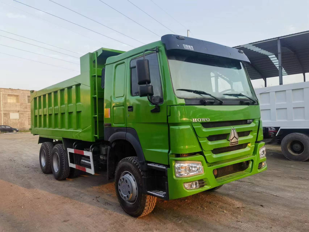 SINOTRUK HOWO 375 - Φορτηγό ανατρεπόμενο: φωτογραφία 1 SINOTRUK HOWO 375 - Φορτηγό ανατρεπόμενο: φωτογραφία 1