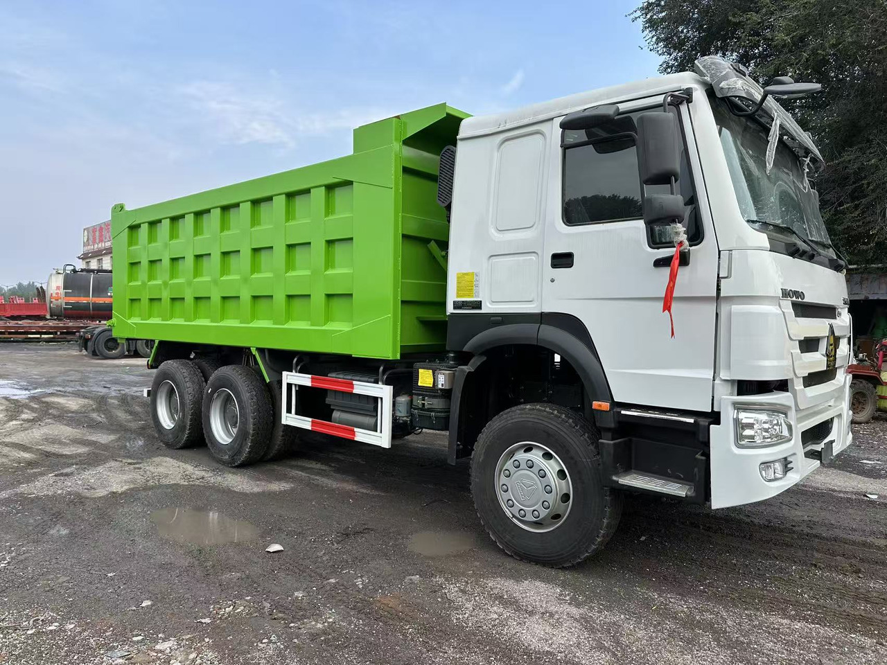 SINOTRUK HOWO 400HP 6X4 Tipper Truck - Φορτηγό ανατρεπόμενο: φωτογραφία 3 SINOTRUK HOWO 400HP 6X4 Tipper Truck - Φορτηγό ανατρεπόμενο: φωτογραφία 3