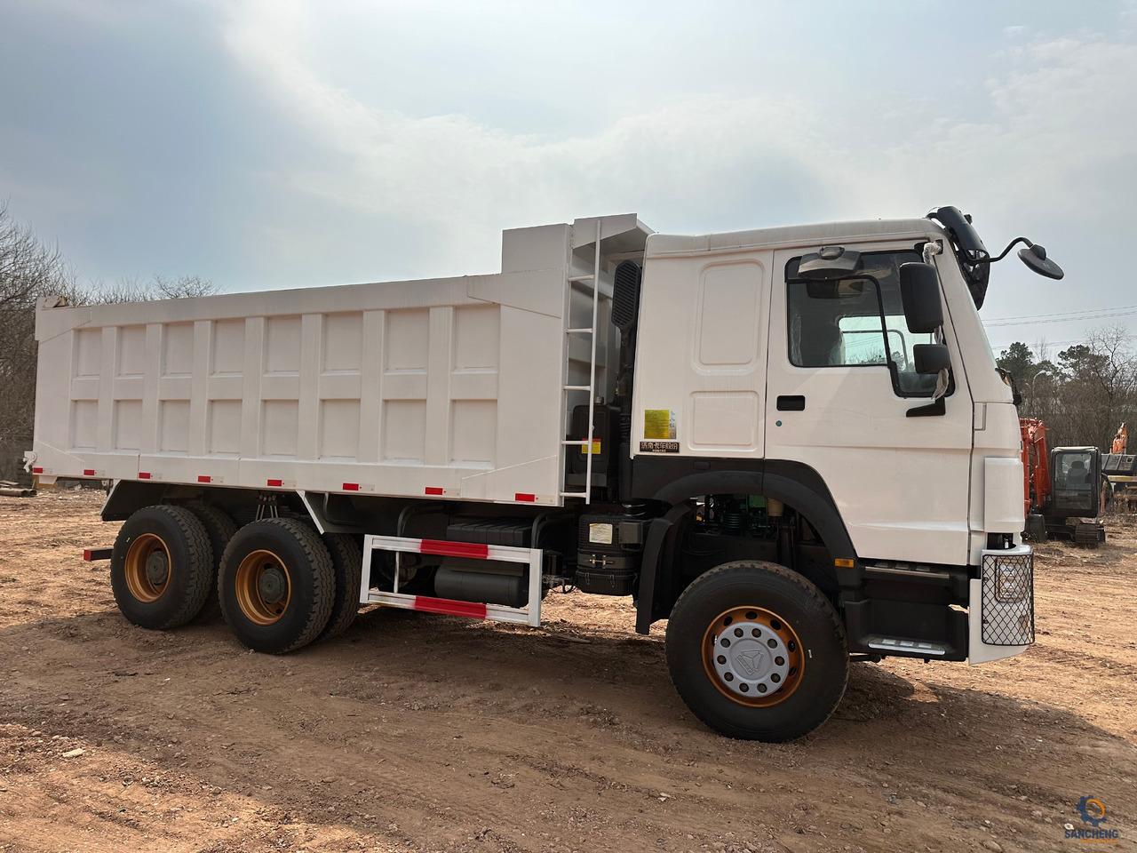 SINOTRUK HOWO Dump truck 371 6x4 - Φορτηγό ανατρεπόμενο: φωτογραφία 4 SINOTRUK HOWO Dump truck 371 6x4 - Φορτηγό ανατρεπόμενο: φωτογραφία 4