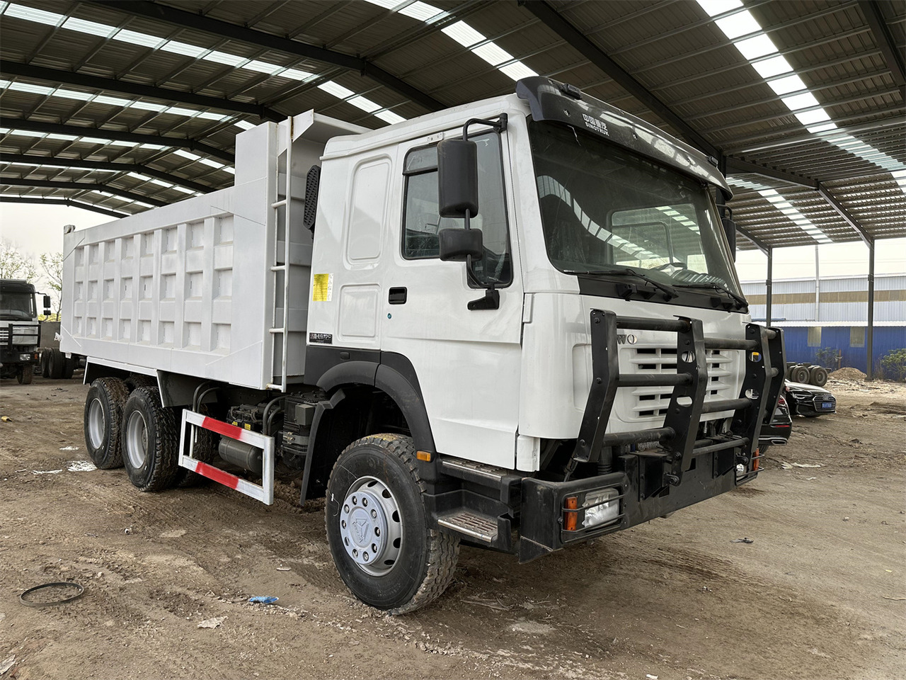 SINOTRUK HOWO Dump truck 371 6x4 - Φορτηγό ανατρεπόμενο: φωτογραφία 5 SINOTRUK HOWO Dump truck 371 6x4 - Φορτηγό ανατρεπόμενο: φωτογραφία 5