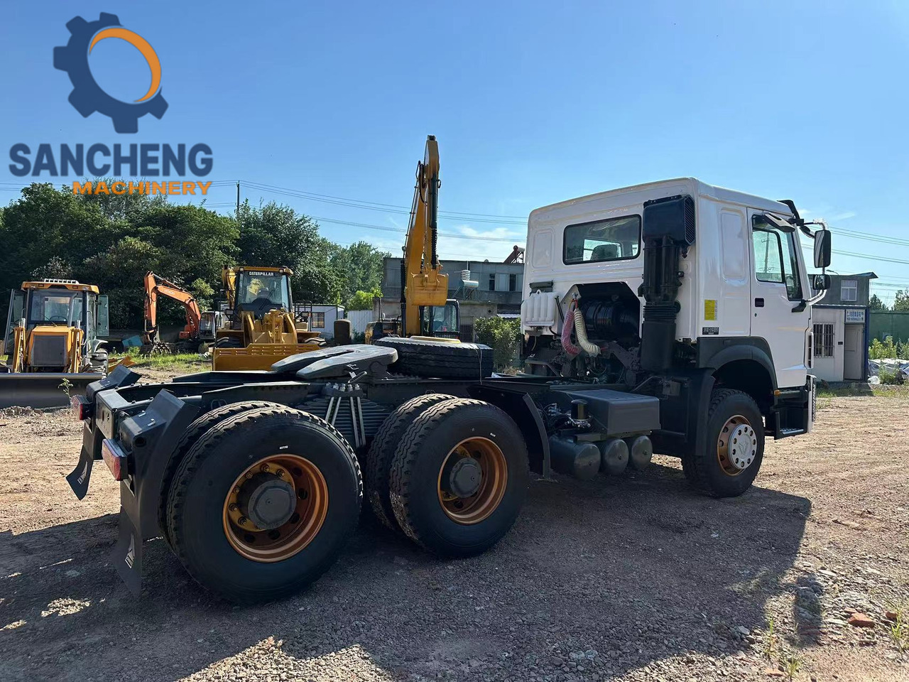 SINOTRUK HOWO Truck Head 371 - Τράκτορας: φωτογραφία 5 SINOTRUK HOWO Truck Head 371 - Τράκτορας: φωτογραφία 5