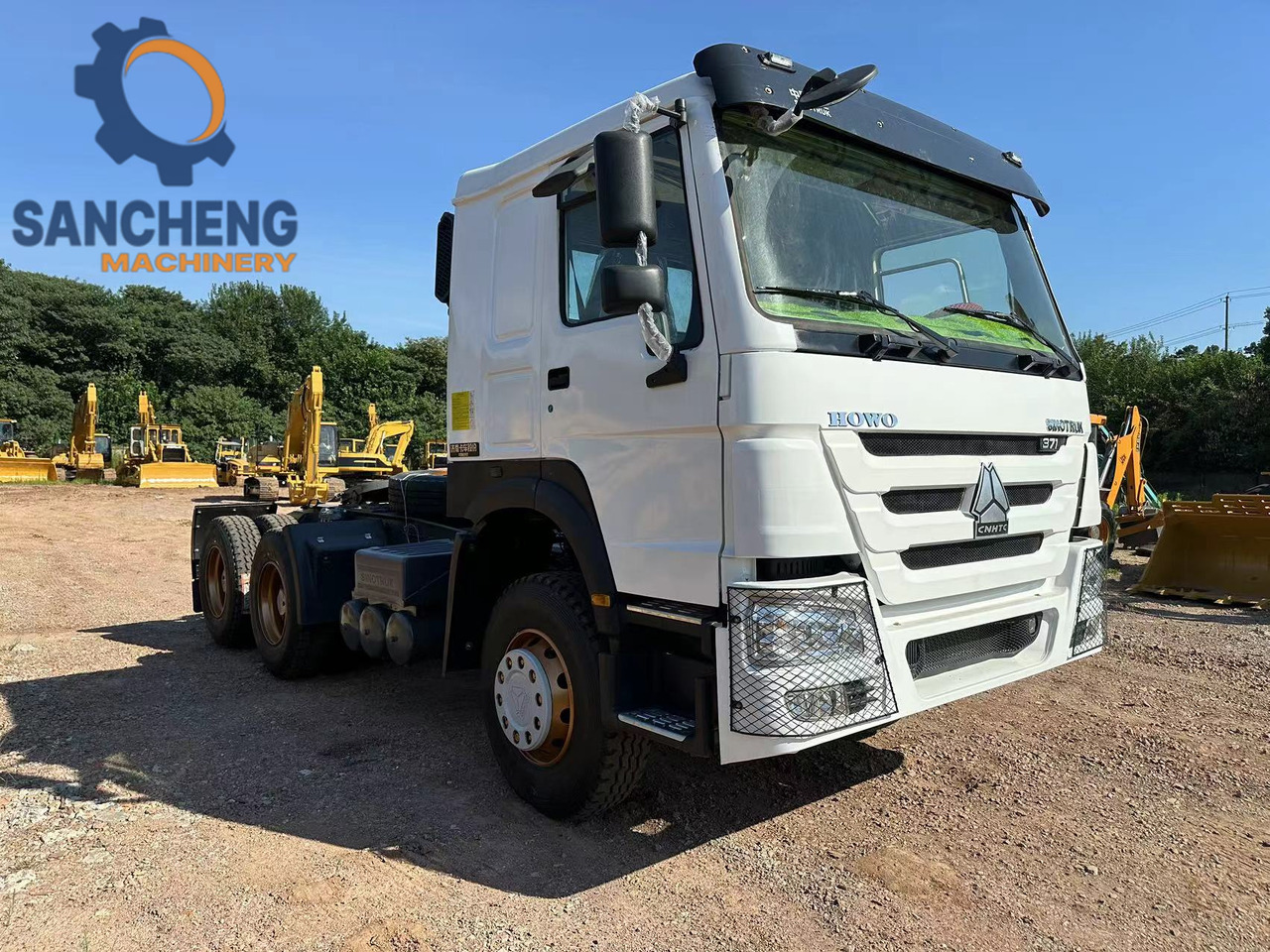 SINOTRUK HOWO Truck Head 371 - Τράκτορας: φωτογραφία 2 SINOTRUK HOWO Truck Head 371 - Τράκτορας: φωτογραφία 2